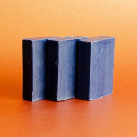 zeep-donkerblauw-02 zeep-donkerblauw-02