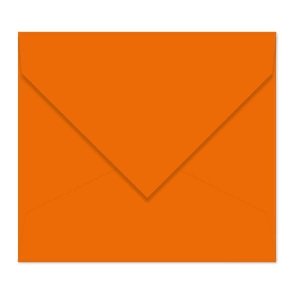 Donkeroranje envelop 12.5 x 14 cm